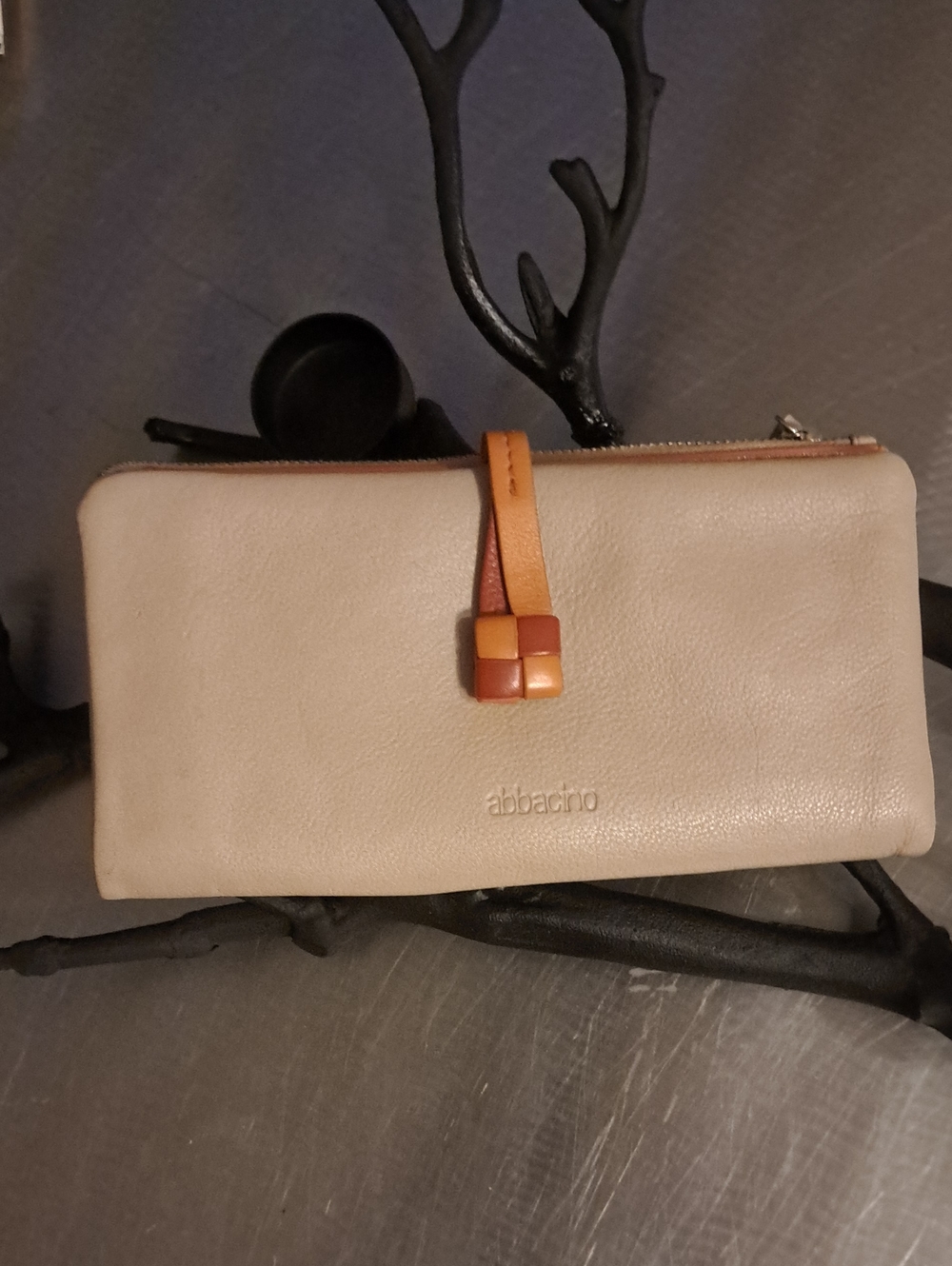 ABBACINO all Leather Wallet.  Beige W Pumpkin/rust Accents. 5 Pockets/7 CC Slits
